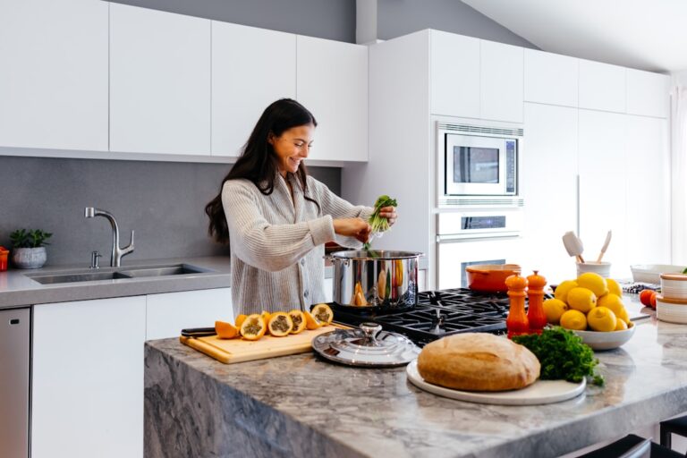 Everyday Kitchen Habits That Support a Healthier Home